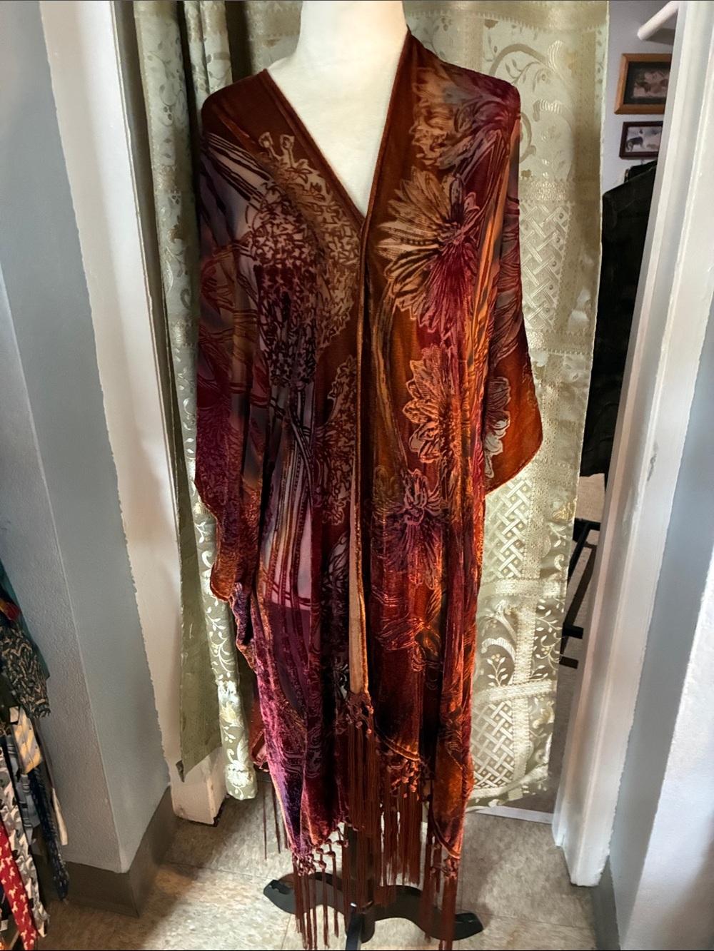 Long Sleeve Velvet Floral Kimono in Rust and Plum fringed